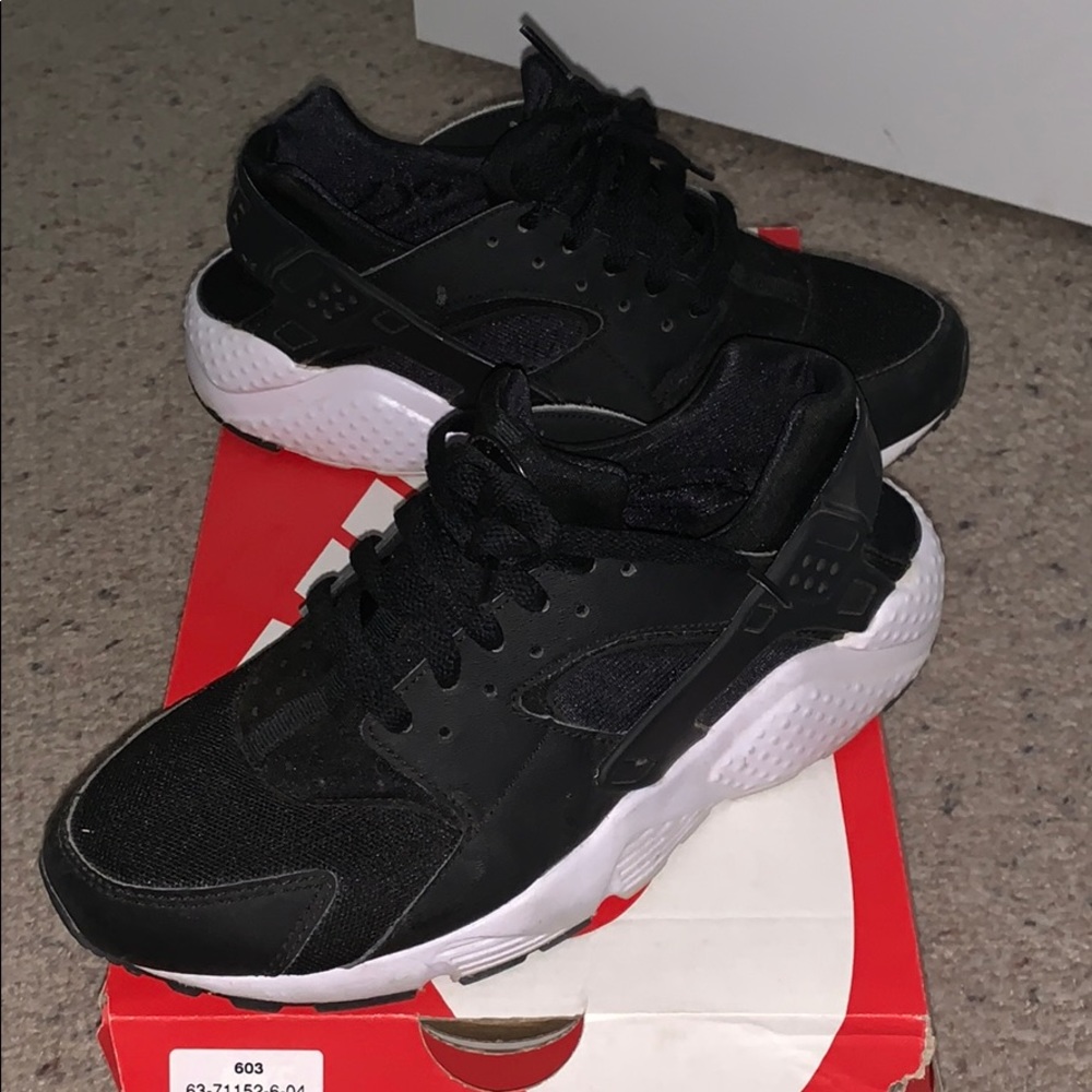 Nike huaraches